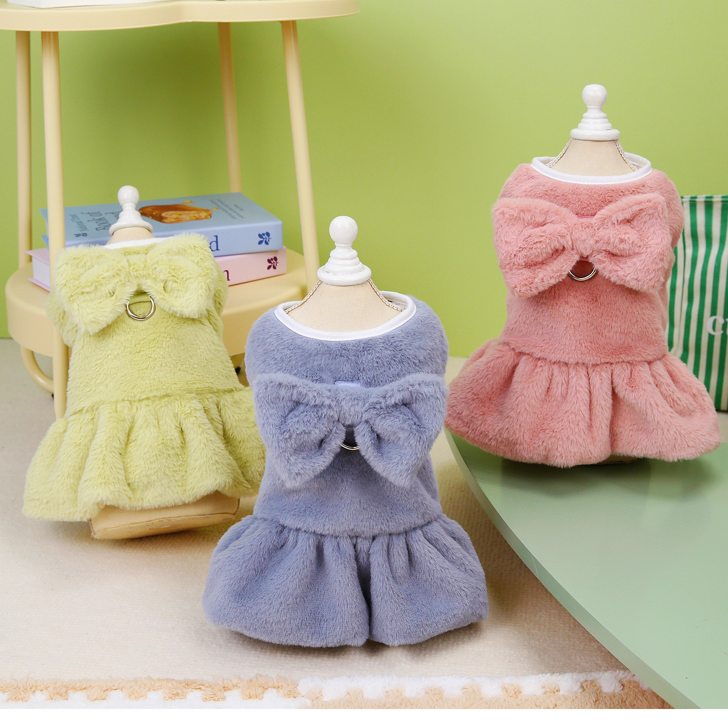 Z mascota ropa de perro y gato de invierno engrosado arco con botón de tracción imitación de conejo peludo de cachorro de invierno nuevo