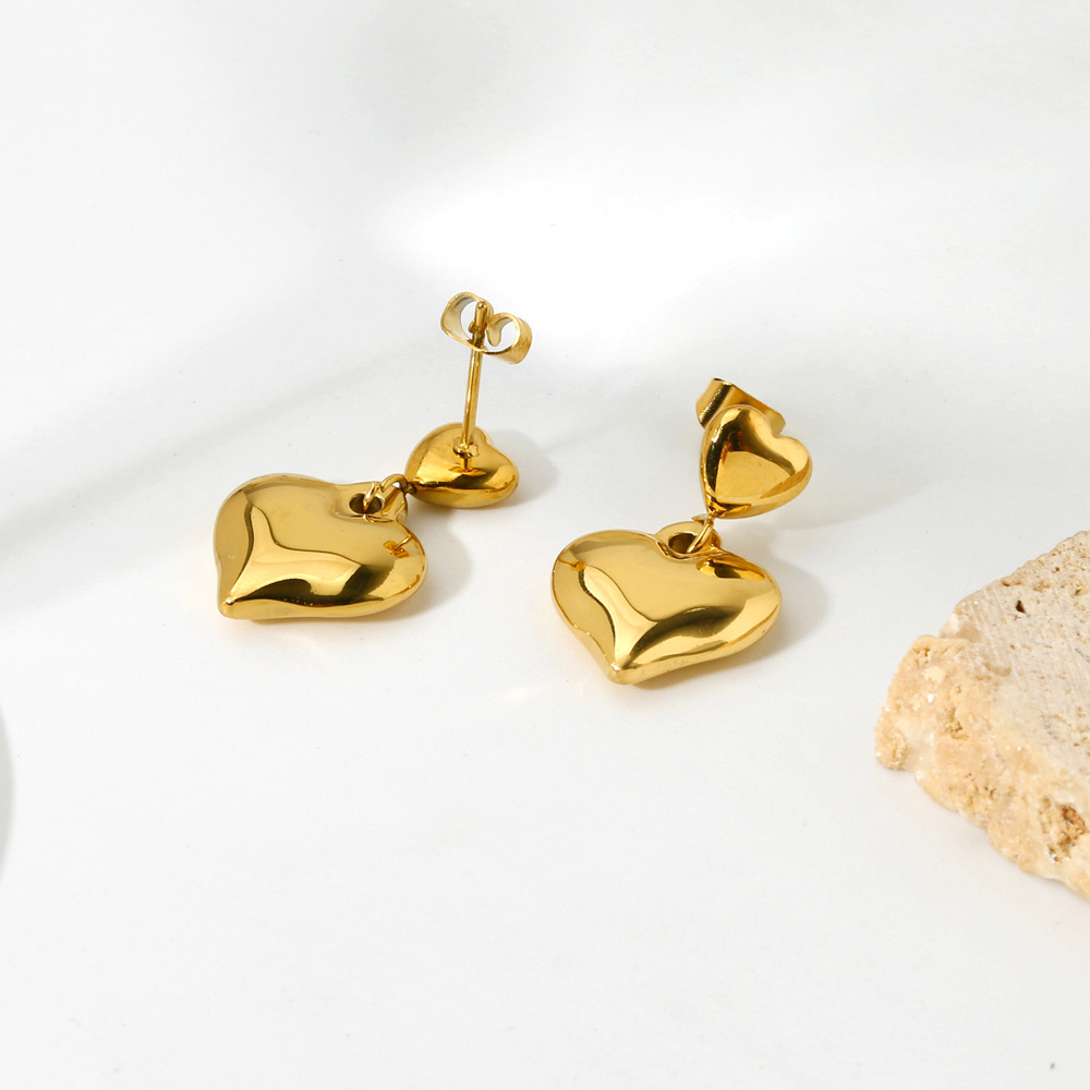 1 Paire Forme De Cœur Style Simple Style Classique Acier Inoxydable 304 Plaqué Or 14K Placage Boucles D'oreilles display picture 8