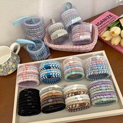 超耐用カラーの髪ひものゴムは、弾力性の高いシンプルな高馬尾髪ひもの髪飾りです。