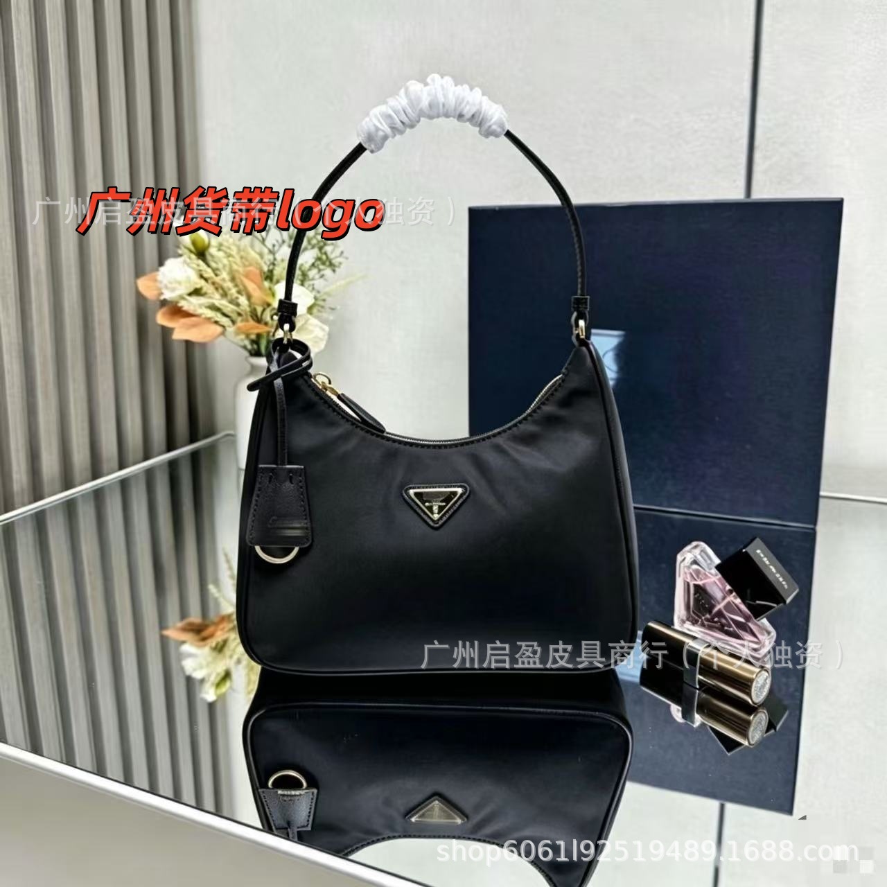 Guangzhou export supply classic P-brand triangular logo nylon women's handbag, hoho underarm bag, actual product with logo