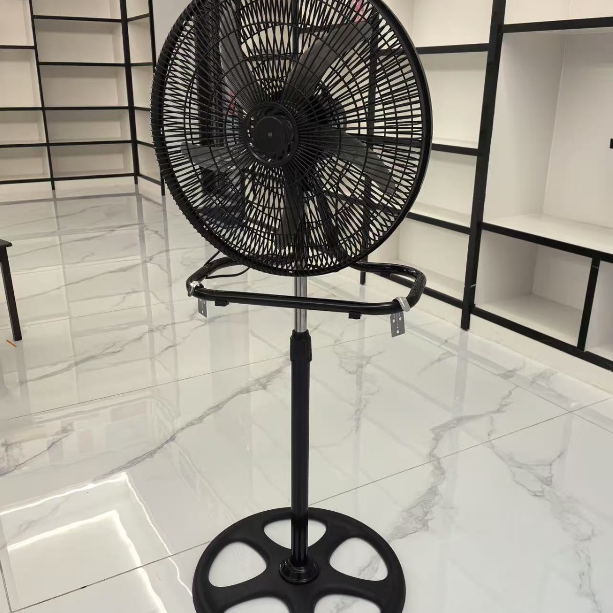 18 pulgadas 3 en 1 comercio exterior exportación transfronteriza nuevo ventilador de piso mayorista ventilador de electrodomésticos ventilador silencioso