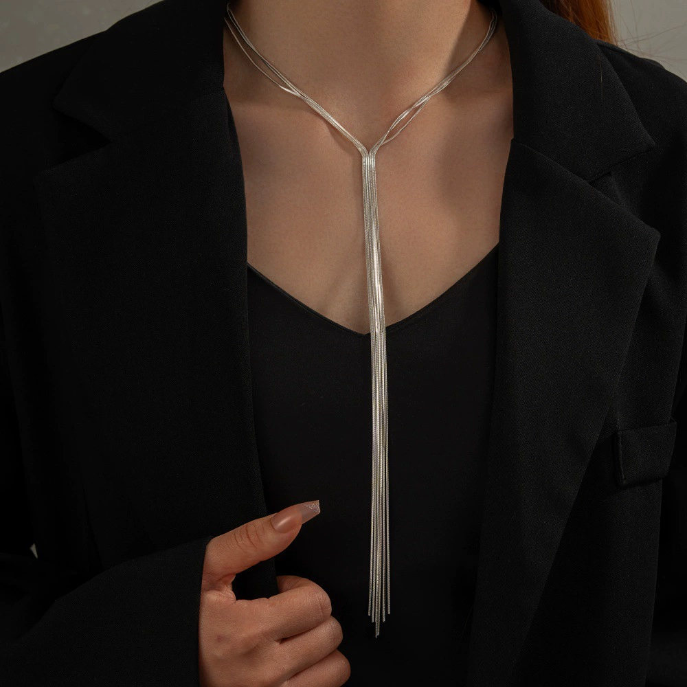 Новые ювелирные изделия через границу, персонализированное яркое серебряное ожерелье с кисточками, длинное, преувеличенное и универсальное, летние прямые продажи с фабрики