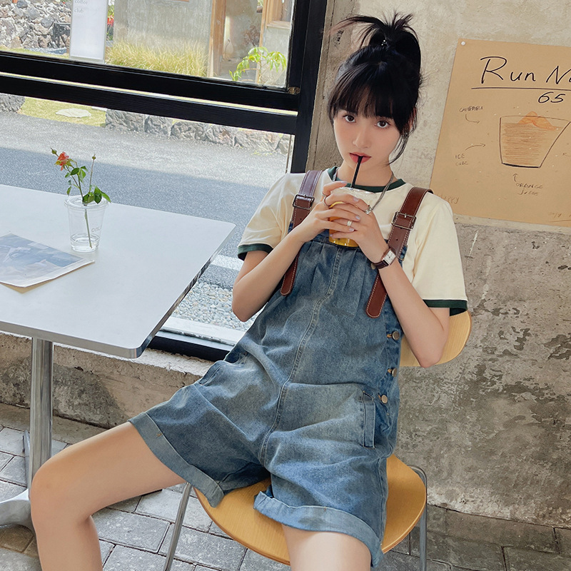 Real Shot of Vintage Denim Overalls for Women, Summer 2026 New Style, High-Waisted, Niche Design, Leather Shoulder Straps, Short for Petite Figures