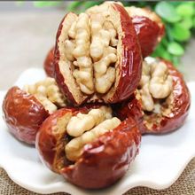 红枣夹核桃仁独立小包装 新疆和田大枣加核桃零食夹心枣批发