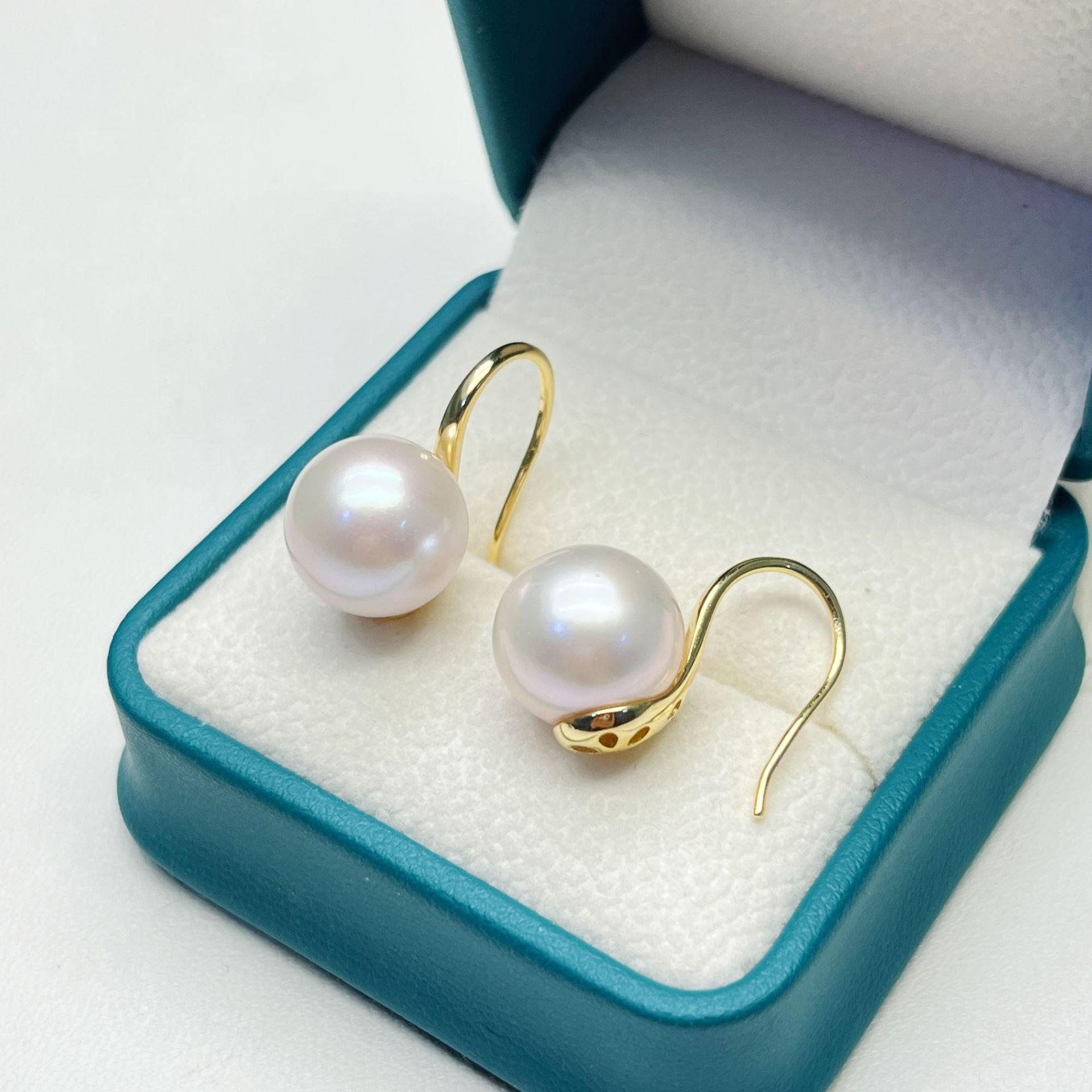 23g Weight 925 Sterling Silver Ear Needle Material Ear hook Classification 1 Pair Quantity Daily Occasion Freshwater Pearl Material Geometric Pattern Women's Gender Simple Style Style 1 Pair Freshwater Pearl Freshwater Pearl Earrings Geometric Ear Hook 32
