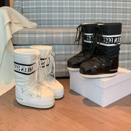 女式皮靴;高跟凉鞋;女式雪地靴