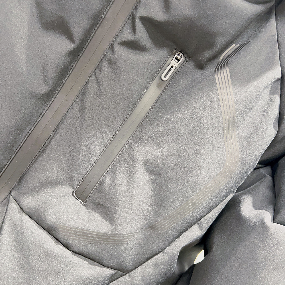 Abbigliamento maschile Giacca con cappuccio e stampa offset con taglio tridimensionale_voghion.com