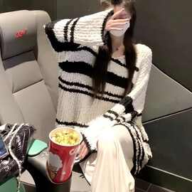 韩系休闲慵懒风软糯条纹毛衣女年秋冬新款宽松拼色针织衫上衣
