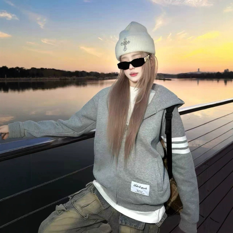[In-stock from our own factory] Women's three-stripe hooded sweatshirt, spring/autumn 2026 new model, loose-fitting zip-up jacket for students