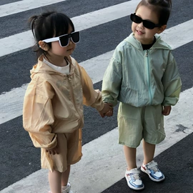 童套装;童T恤;童裤