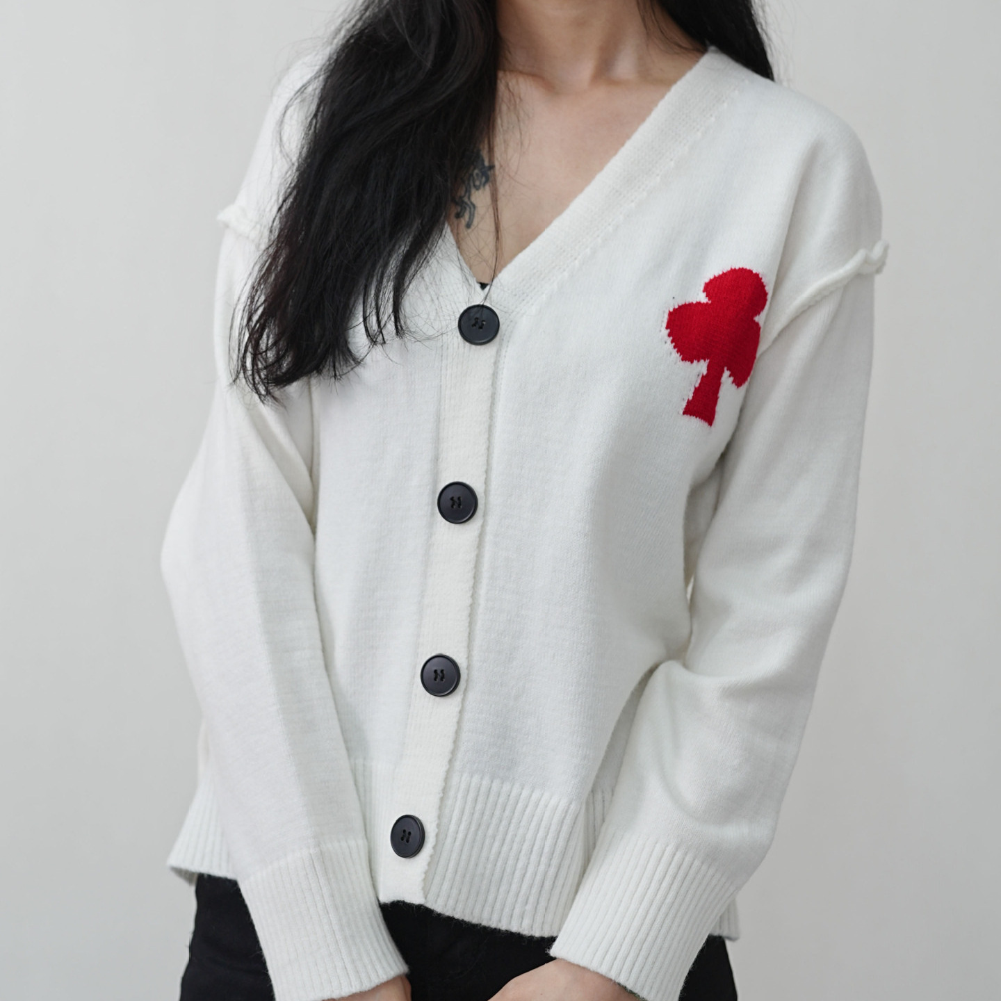 针织开衫2025早秋新款扑克梅花刺绣V领宽松针织开衫女款毛衣外套