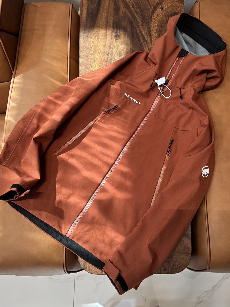 Mammoth primavera y otoño chaqueta de chaqueta de caparazón suave de goma de presión completa para hombre chaqueta deportiva con capucha suelta al aire libre a prueba de agua marea