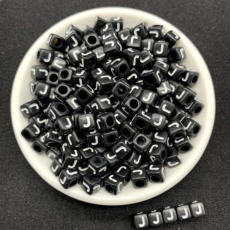 26 letras cuadradas blancas acrílicas de fondo negro inglés de una sola letra diy accesorios de beads material de beads sueltos image 16