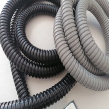 DN32熱鍍鋅包塑金屬軟管 PVC包塑金屬柔性導管1.2寸黑色