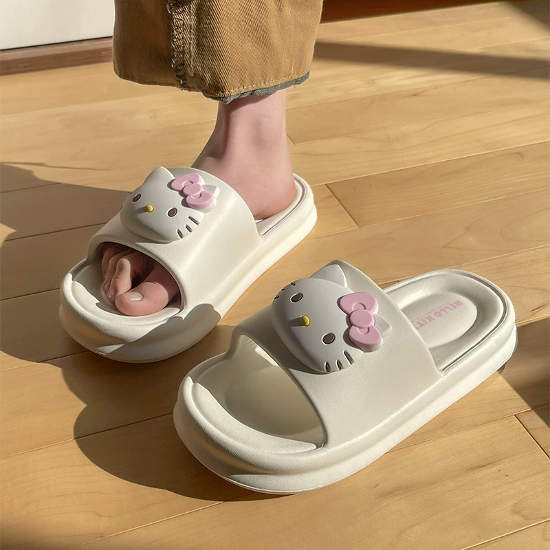 Sanrio Детские тапочки для девочек летом носить на улице 2025 новая внутренняя ванная комната для купания противоскользящие детские сандалии