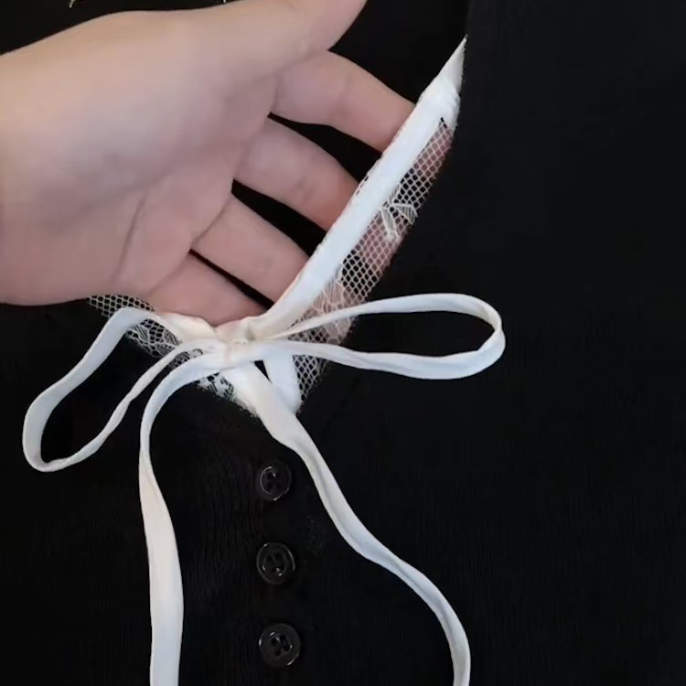 今年新款2025夏季大码无袖针织衫女V领系带设计显瘦气质黑色上衣