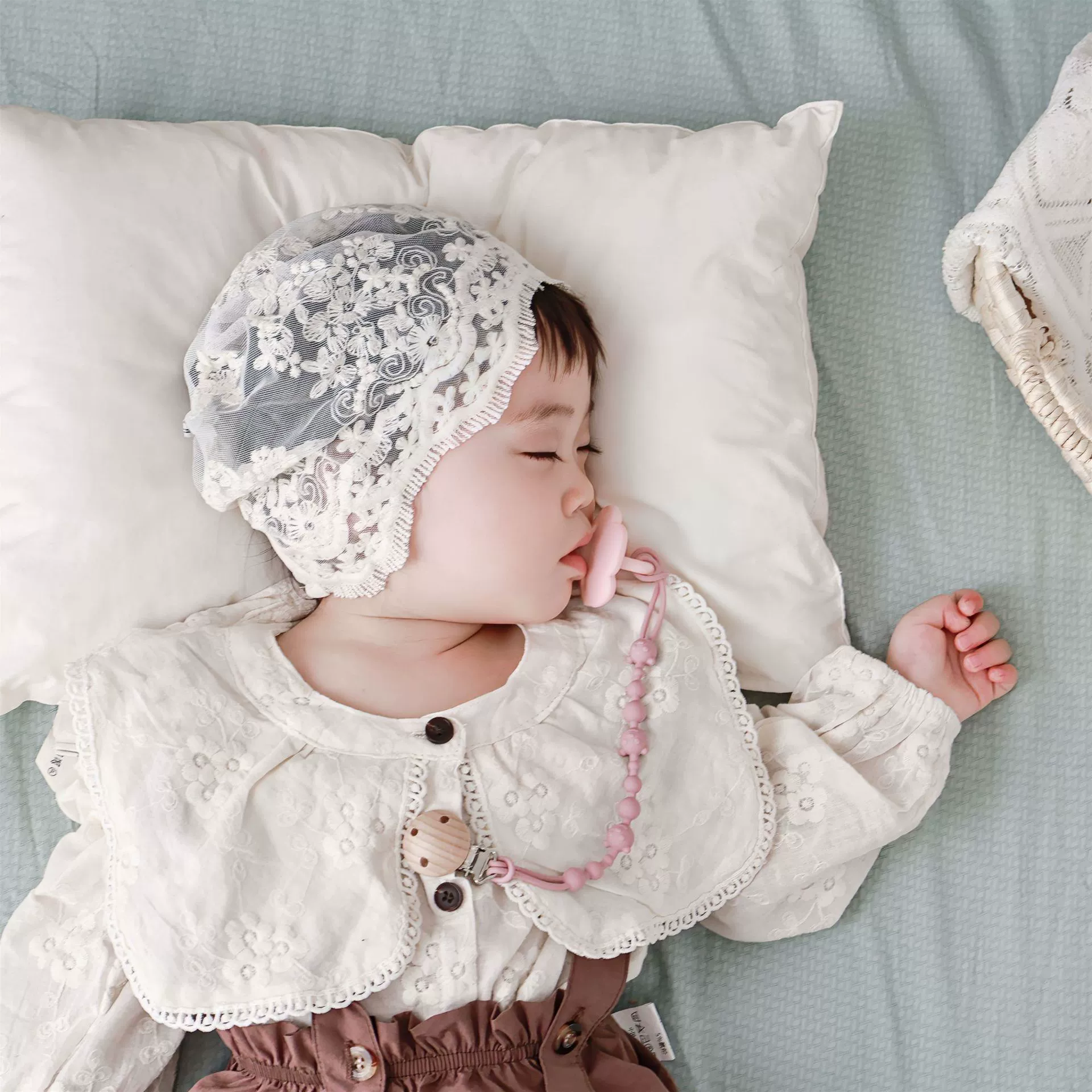 Ближний Восток детеныш зубной соски цепи медведь пищевая силиконовая соска цепи кусает игрушка анти-потерянная цепь