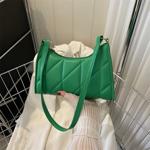 Summer shoulder bag for leisure, fashionable trend underarm bag, one-shoulder bag, 2023