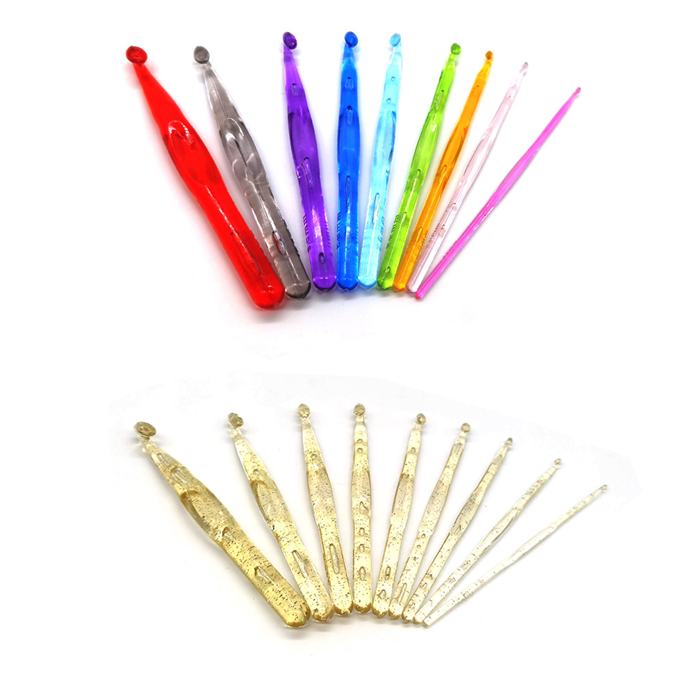 Herramientas de tejido aguja de suéter plástico gancho de color aguja de gancho 15CM un conjunto de 9 bolsas OPP aguja de gancho