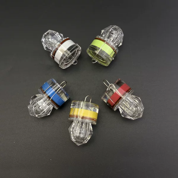 Factory supply Led deep sea Diamond fishing lamp into the water bright night fishing gear lamp fish trap