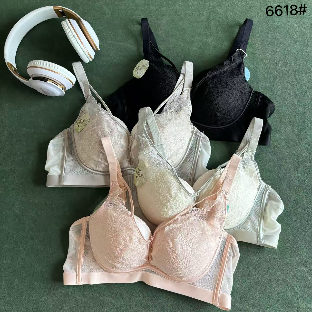 Stock Clearance: Small Bust Push-Up Bra, Medium Thick Cup, Anti-Sagging, Lace Breathable Fabric, Adjustable Bra