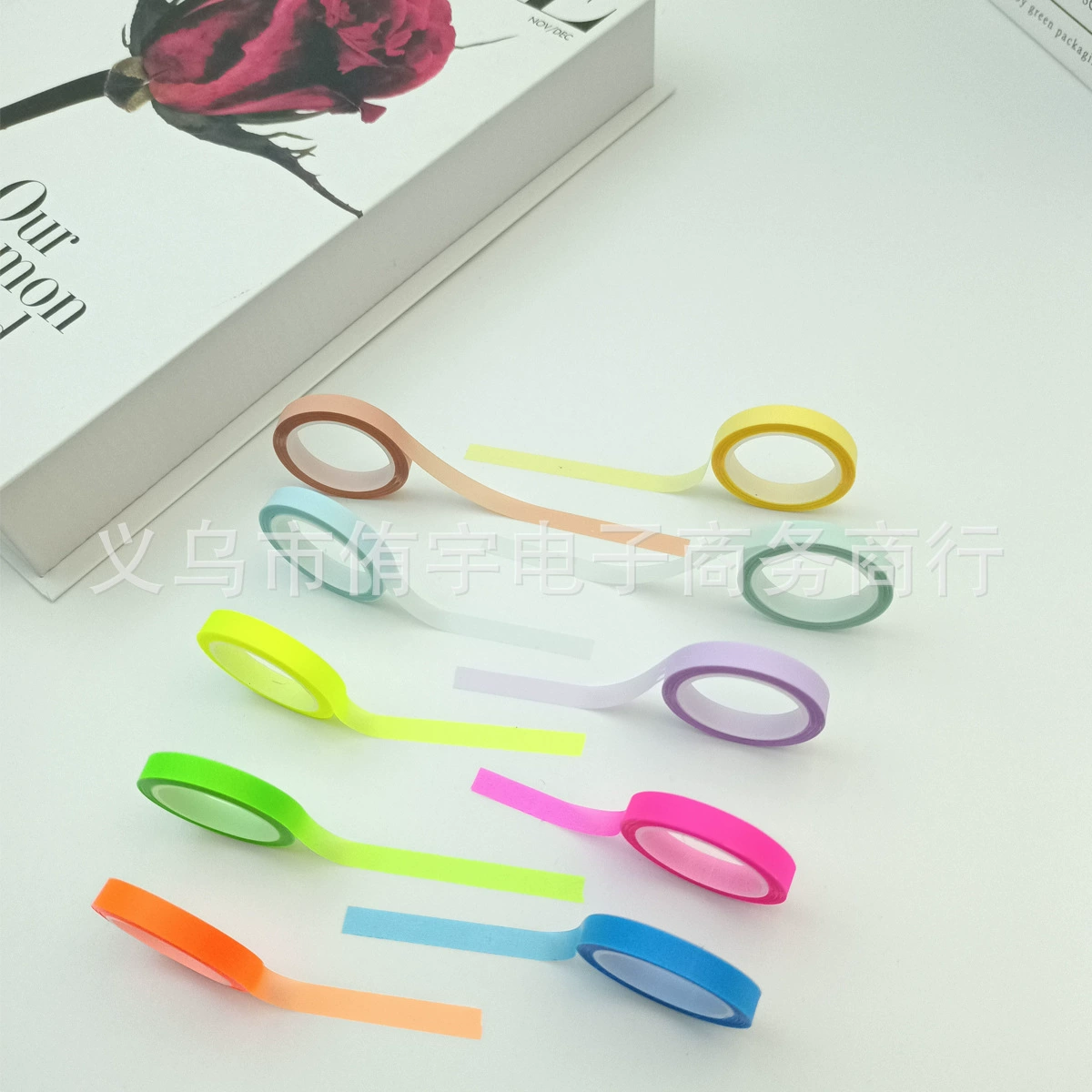 Чрезвычайно тонкие флуоресцентные цветные Отрывные заметки Macaron Post-It Student Reading Index Наклейки с длинными полосами ПЭТ прозрачный клей