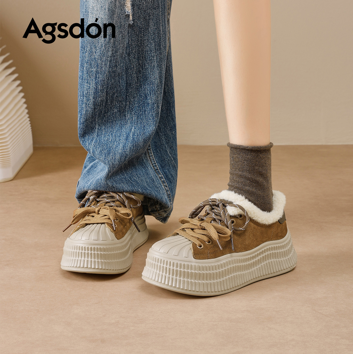 Augu Lion Deng Xiaoping zapatos de skate de lana para mujeres 2025, nuevos zapatos de invierno de algodón de nieve, zapatos casuales marrones con suela gruesa y blanca