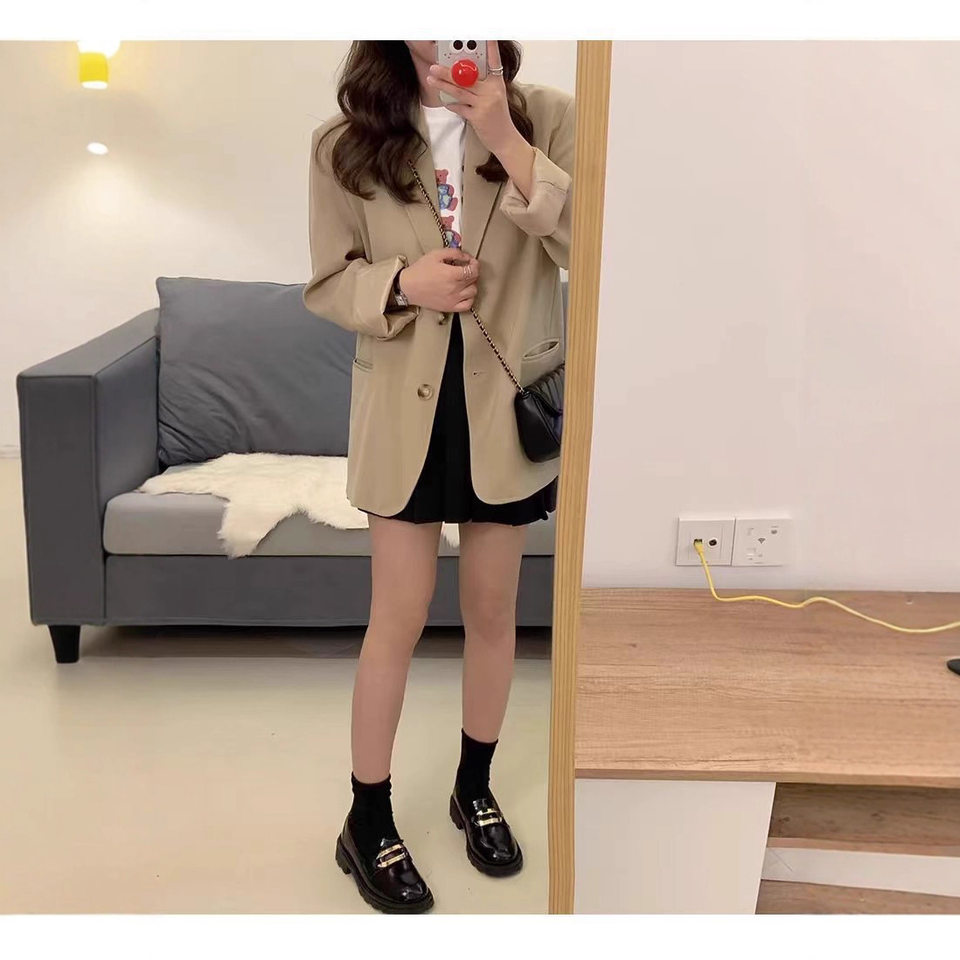 Áo vest nữ màu kaki cao cấp dáng ôm, thiết kế tinh tế phong cách Anh, áo dài tay cổ vest một hàng cúc — Màu kaki, màu đen
