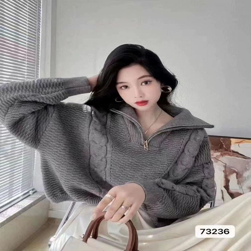  oversize полупальто? Нужно аккуратно: Oversize demi‑season sweater with zipper, Korean style, half‑zip stand collar, one size