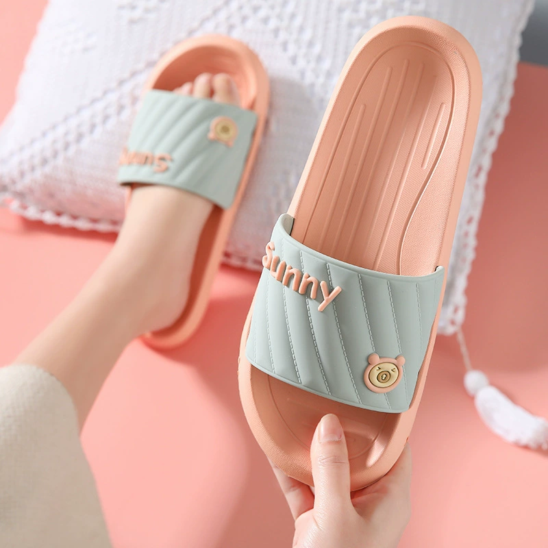 Новые сандалии и тапочки женские Summer ins Cartoon Couple Girly Love Мягкая подошва Утолщенные домашние сандалии с открытым носком для ванной комнаты