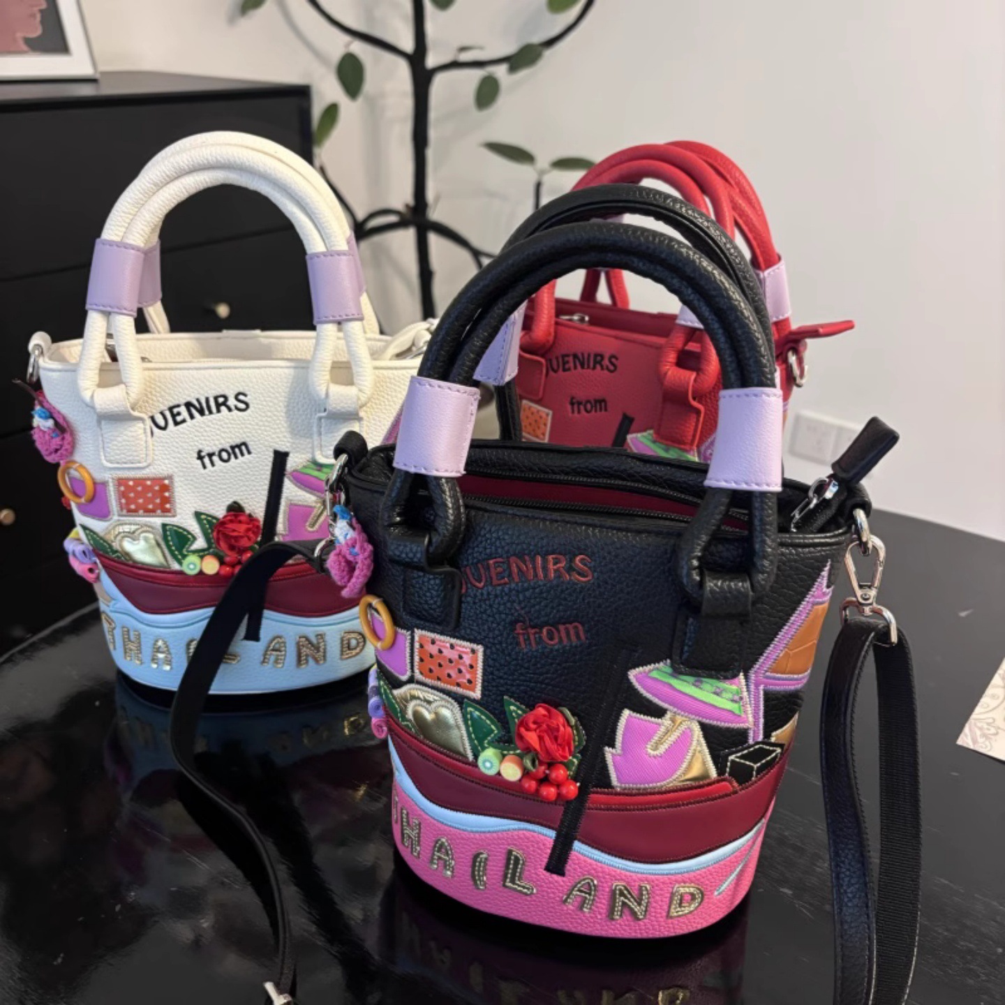 Borsa a secchiello ricamata borsa a tracolla donna alla moda_voghion.com