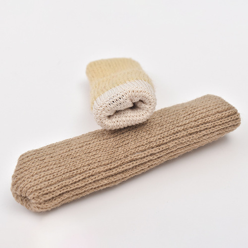 Table leg knitting door handle protector, thick and wear-resistant chair leg anti-slip fuzzy noise reduction home protection mat