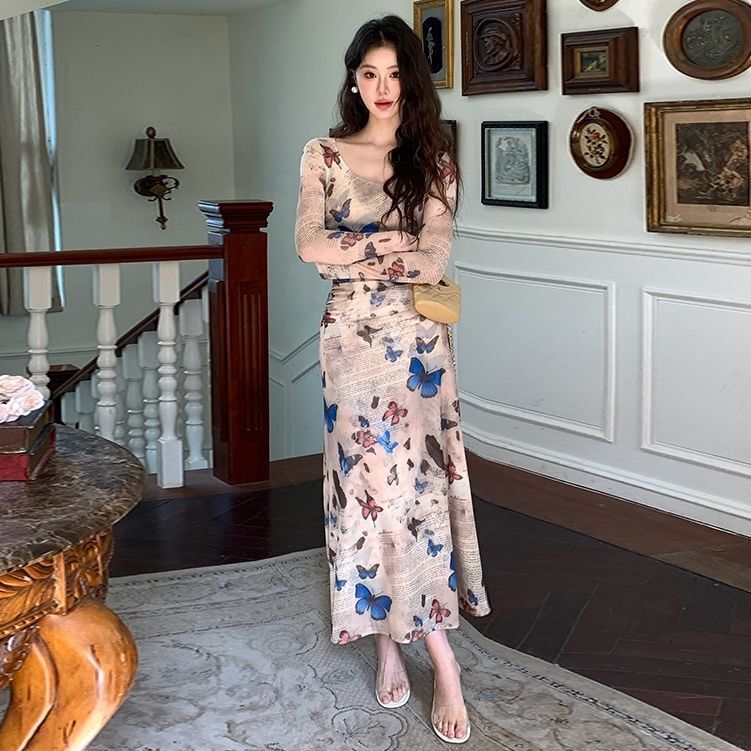 2025 Spring and Autumn New Hot Girl Retro Butterfly Print Dress Waist Sexy Slim Fit Body Shape Covering Hip Long Skirt
