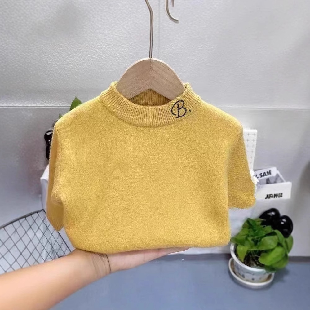 얇은 노란색 스웨터 칼라 문자 B