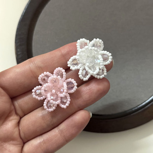 White handmade beaded flowers DIY bag headdress performance clothing and other decorative rhinestone sequins clothing accessories