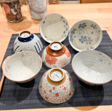 日本进口 日式和风花卉餐具釉下彩陶瓷米饭碗 家用高脚小饭碗单个