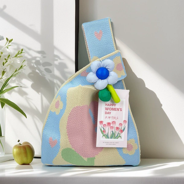 Tulip blue + flower blue + brooch + tag