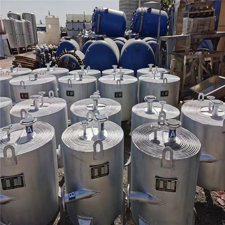 全新未使用螺旋板式换热器 不锈钢列管冷凝器 二手冷凝器购销