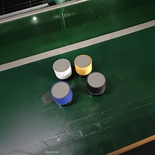 S10小钢炮蓝牙音箱金属便携式户外音箱无线可插卡迷你多色小音响