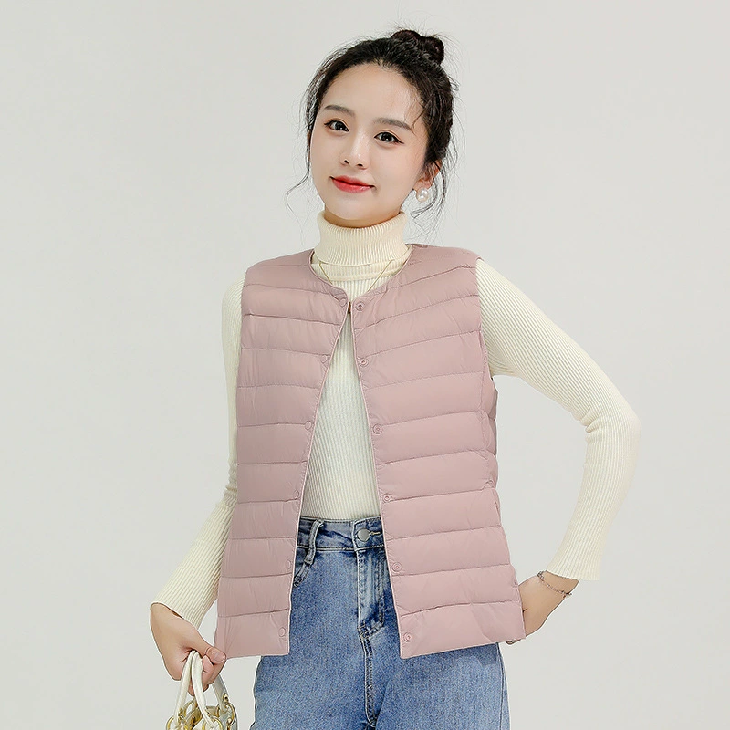 Трансграничные пуховые жилеты могут быть открыты для женщин осенью и зимой короткие модели в прямом эфире, чтобы носить 90 пуховиков с теплыми плечами