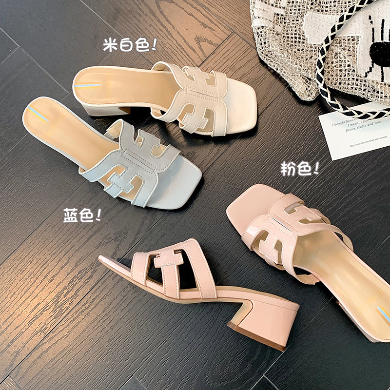 女性用スリッパ、夏用アウターウェア、本革厚底サンダル、新しいファッションネットセレブスクエアヒール、ローマンスリッパ|undefined