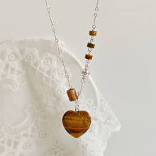 韩系复古爱心虎眼石项链小众设计感民族风百搭高级感毛衣链配饰女