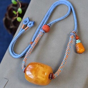 Natural Russian Old Wax Barrel Beads Clavicle Chain Necklace Lutong Demon Flower Wax Size 33x 37mm Total Weight 38g