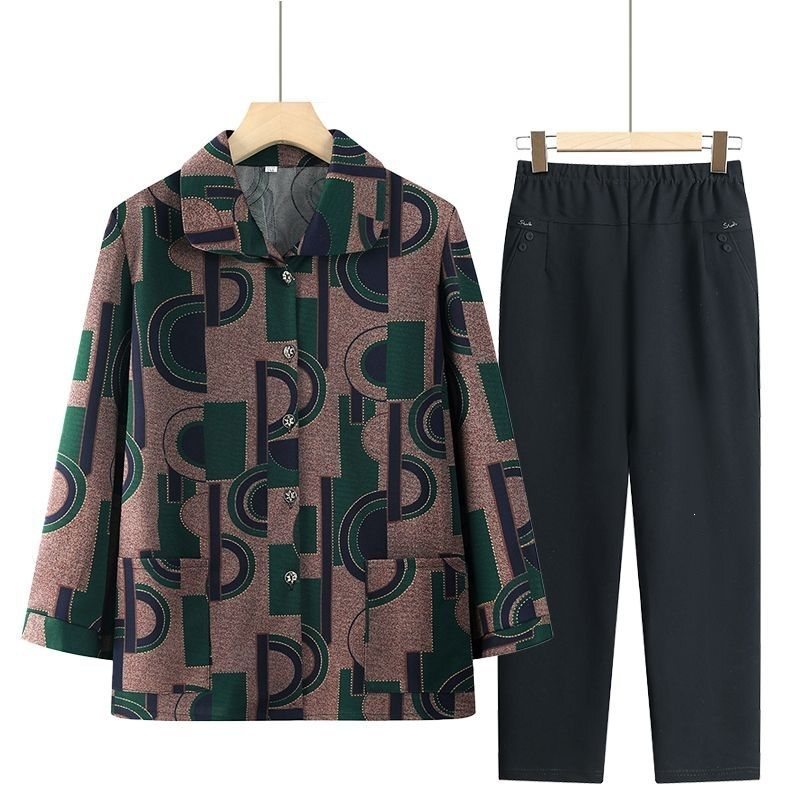 2025 new style, three-quarter sleeve shirt for elderly women, women's cardigan, thick shirt, spring and autumn set for mothers