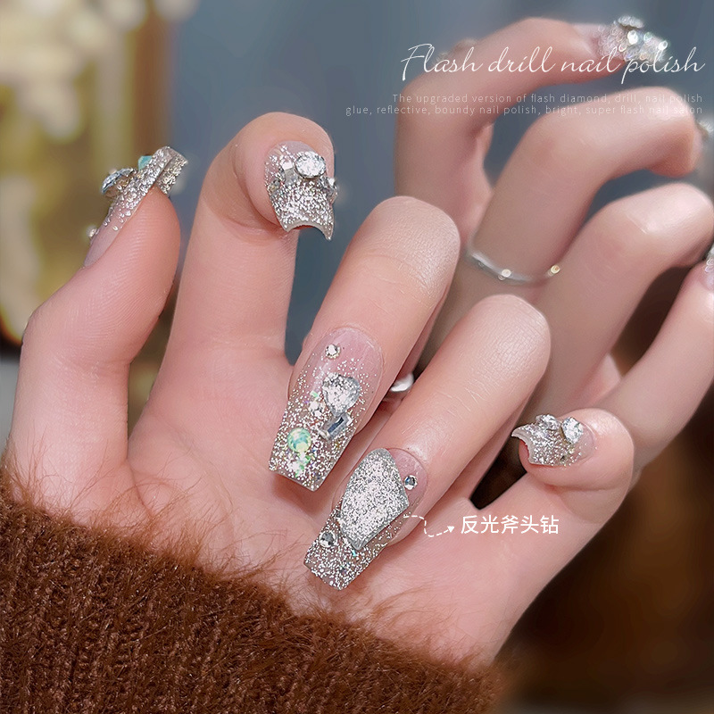 Accesorios de uñas con diseño de corazón de hacha, diamantes de cristal reflectantes con efecto de diamante triturado deslumbrante, estilo celebridad de internet, novedad 2025, color rosa discoteca, venta al por mayor.