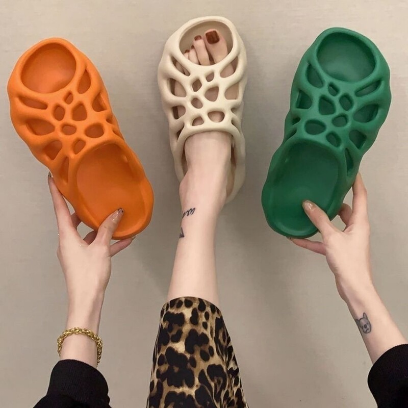 Women's trendy clogs 2022 new Korean version non-slip fashionable outdoor thick-soled ins-style student sandals Women's trendy clogs 2022 new Korean version non-slip fashionable outdoor thick-soled ins-style student sandals