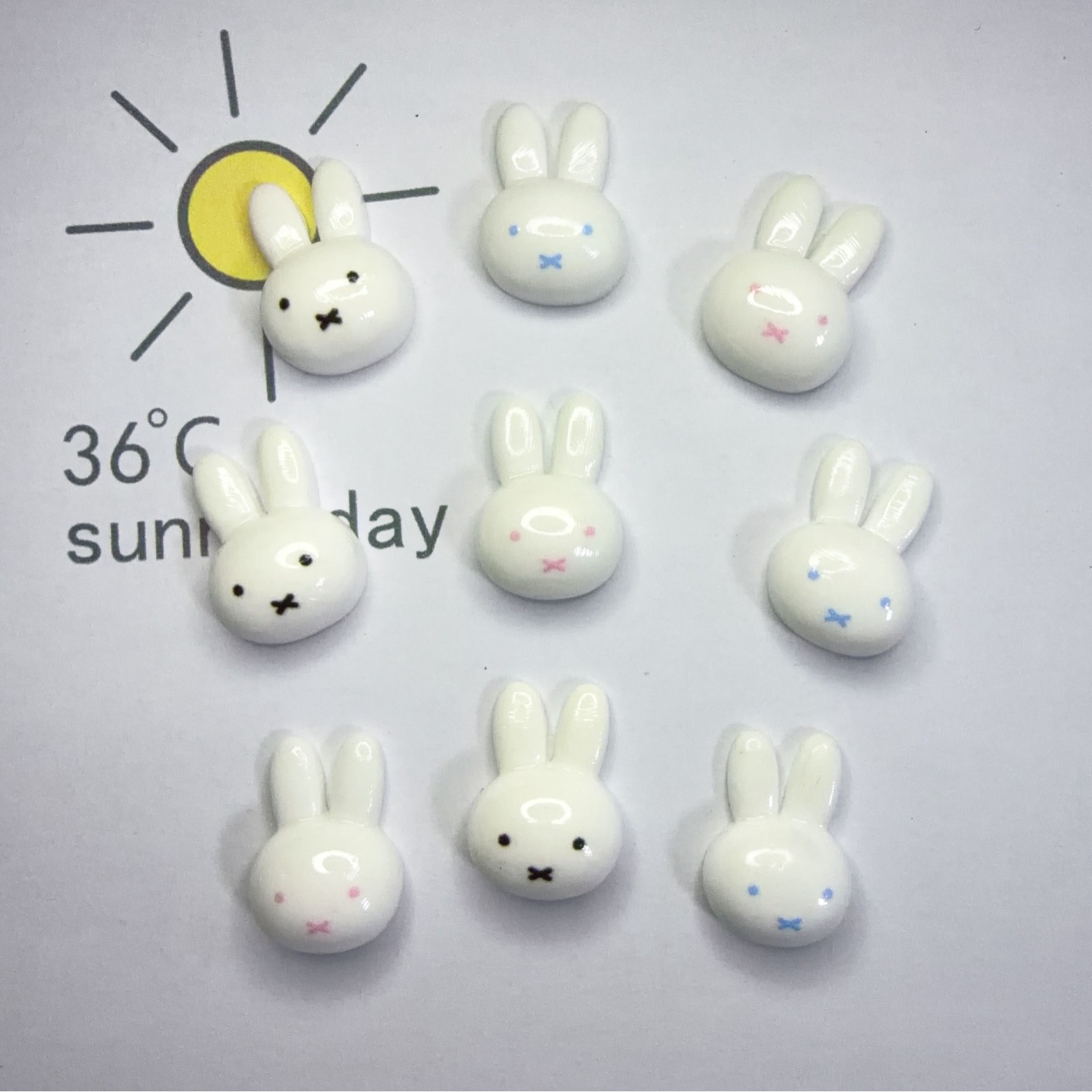 Cara brillante venta caliente conejo Miffy conejo accesorios de resina DIY crema agujero de goma agujero zapatos caso de teléfono móvil accesorios de cabello con llaveros image 3