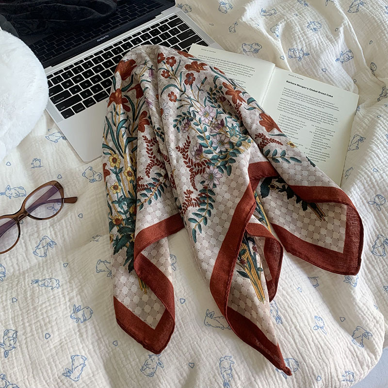 Bufanda de seda, bufanda cuadrada pequeña, sensación de alta gama, nueva bufanda pequeña estampada de todo fósforo, pañuelo para el cabello, bufanda coreana, chal