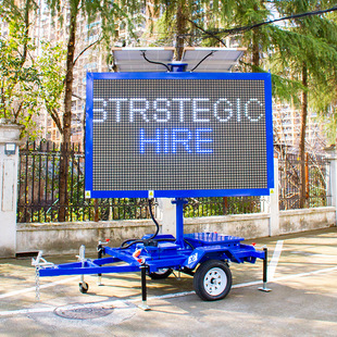 Han Kun Produces Solar Mobile Traction Trailer Traffic Information Intelligence Board Outdoor Led Display Car
