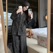 德绒睡衣女秋冬季新款豹纹开衫翻领加厚高级感宽松情侣家居服套装